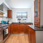 Rent 3 bedroom apartment of 95 m² in london