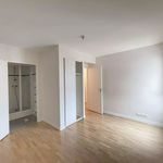 Rent 5 bedroom apartment of 124 m² in Paris