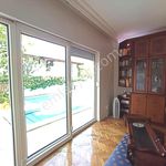 Rent 6 bedroom house of 450 m² in İstanbul