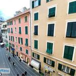 Rent 5 bedroom apartment of 90 m² in Genova
