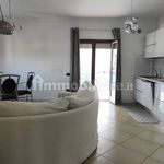 Affitto 3 camera appartamento di 140 m² in Cosenza