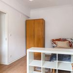 Rent 2 bedroom apartment in Amadora