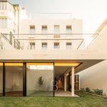 Rent 3 bedroom apartment of 245 m² in Lisboa
