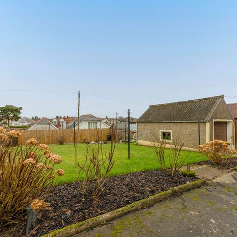 Detached bungalow to rent in Glendoune Road, Clarkston, East Renfrewshire G76 Millerston