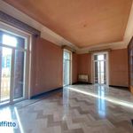 Affitto 5 camera appartamento di 210 m² in Bari
