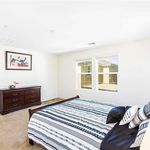 Rent 3 bedroom apartment of 143 m² in Eastvale