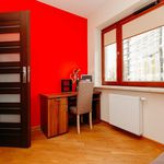 Wynajmij 4 sypialnię apartament z 74 m² w Warszawa