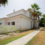 Rent 6 bedroom house of 900 m² in Estepona
