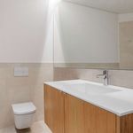 Rent 1 bedroom apartment of 60 m² in Algés
