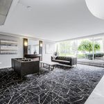 Rent 2 bedroom apartment of 870 m² in Toronto