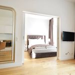 Rent 1 bedroom apartment of 38 m² in Frankfurt