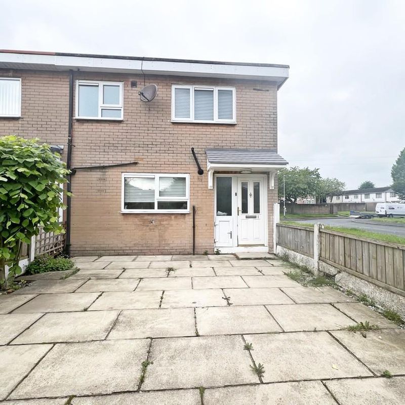 3 bedroom end of terrace house to rent Upton