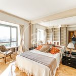 Rent 2 bedroom apartment of 154 m² in madrid