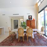 Rent 4 bedroom house of 272 m² in Marbella