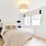 Rent 4 bedroom house of 180 m² in London