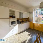 Rent 6 bedroom apartment of 100 m² in Genova