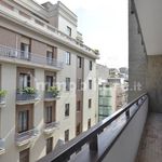 Affitto 5 camera appartamento di 135 m² in Bari