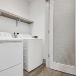 Rent 3 bedroom apartment of 231 m² in Texas