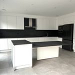 Rent 5 bedroom house of 600 m² in Waterloo