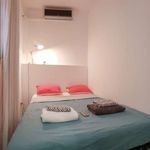 Rent 2 bedroom apartment of 62 m² in Barcelona