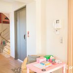 Rent 3 bedroom house of 220 m² in Piraeus