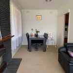 Rent 3 bedroom house in Craigieburn