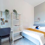 Rent a room of 67 m² in Torino