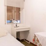Rent a room of 166 m² in Madrid