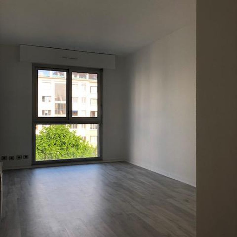 Appartement ST GERMAIN EN LAYE - 2 pièce(s) - 67.15 m2, Le Mesnil-le-Roi