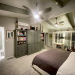 Rent 4 bedroom house of 235 m² in Encino