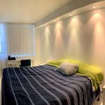 Rent 1 bedroom apartment of 535 m² in Miami Beach