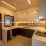Rent 2 bedroom apartment of 117 m² in Colombo
