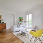 Rent 3 bedroom apartment of 138 m² in Paris