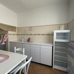 Rent a room of 12 m² in Loures