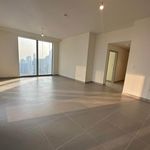 Rent 3 bedroom apartment of 147 m² in Dubai