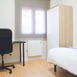 Rent 4 bedroom apartment of 300 m² in Madrid