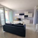 Affitto 3 camera appartamento di 88 m² in Viareggio