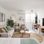 Rent 1 bedroom apartment of 32 m² in Paço de Arcos