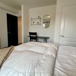 Rent 3 bedroom house of 273 m² in Toronto