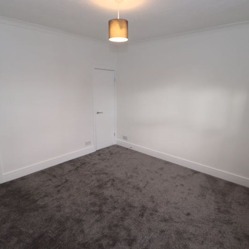 3 room apartment to let in High Wycombe Terriers