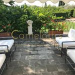 Rent 5 bedroom house of 700 m² in Fiesole