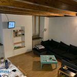 Affitto 4 camera appartamento di 100 m² in Bergamo