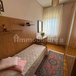 Affitto 5 camera appartamento di 85 m² in Gorizia