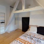 Rent 5 bedroom apartment of 82 m² in POITIERST