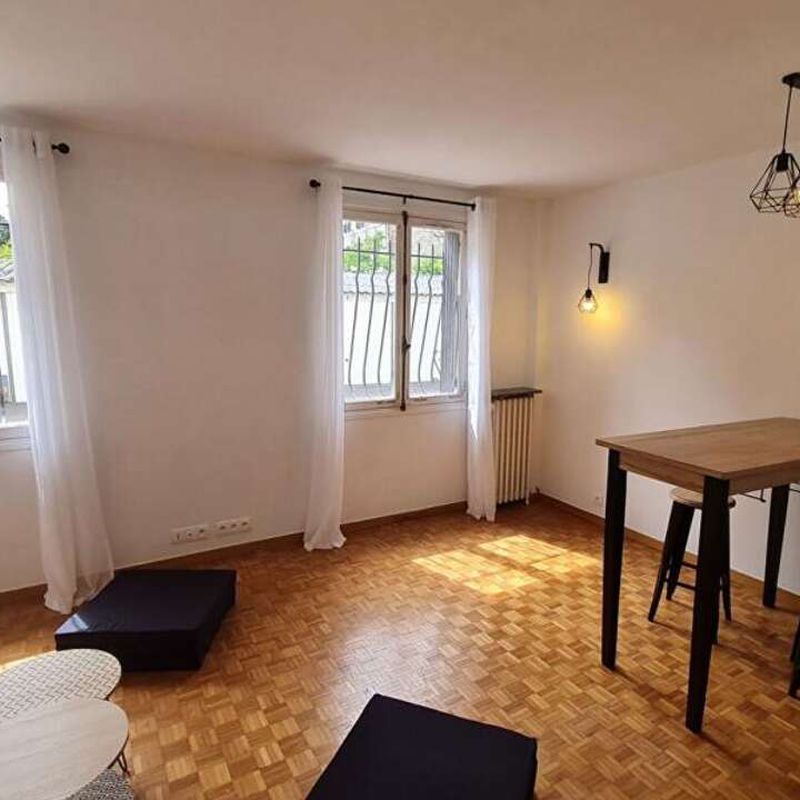 Location appartement 1 pièce 24 m² Enghien-les-Bains (95880)