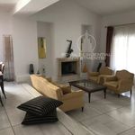 Rent 3 bedroom apartment of 210 m² in Glyfada