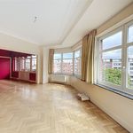 Rent 3 bedroom apartment of 130 m² in Etterbeek
