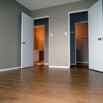 Rent 1 bedroom apartment of 61 m² in Surrey