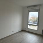 Rent 3 bedroom apartment of 64 m² in L'Isle-d'Abeau