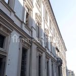 Rent 4 bedroom house of 130 m² in Torino